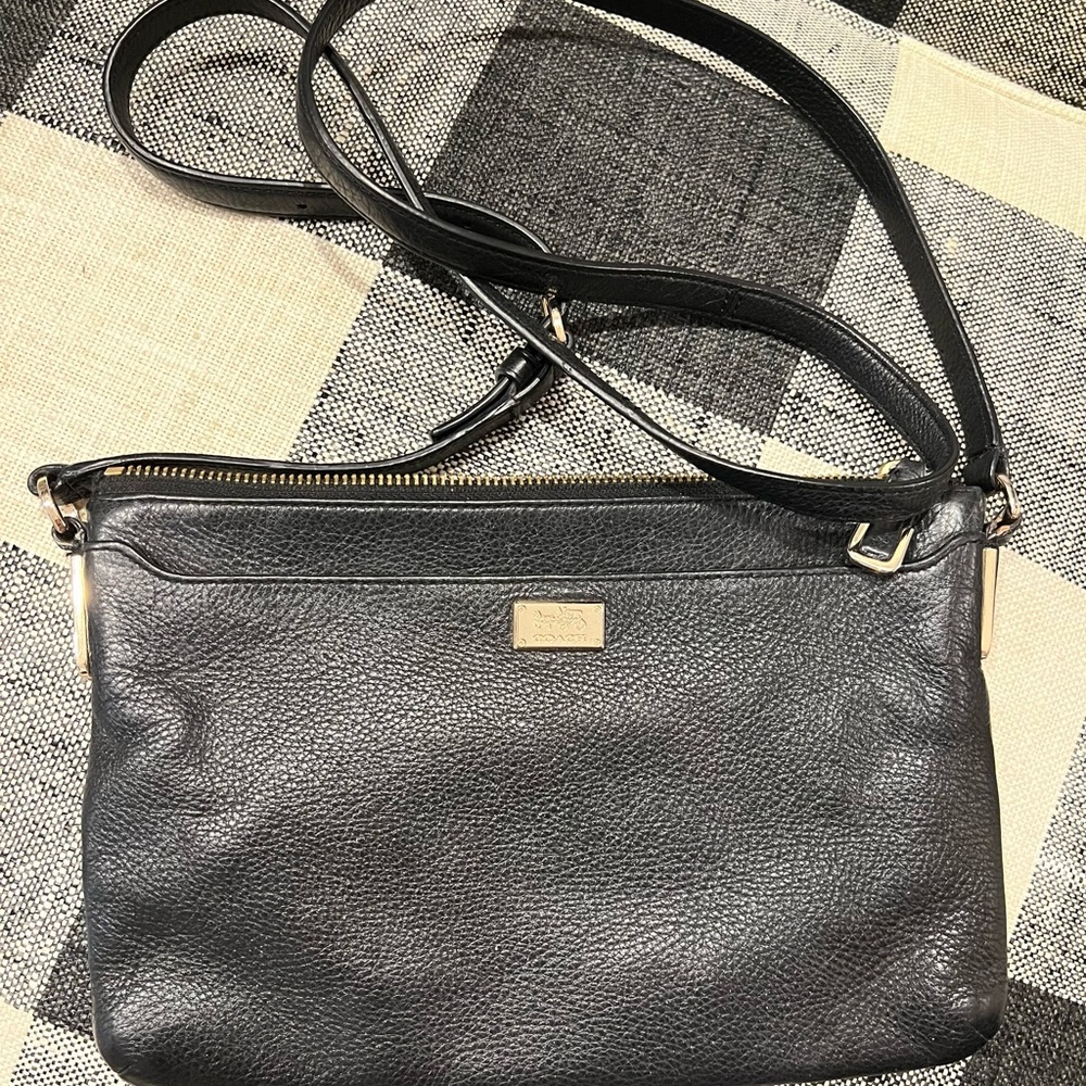 COACH CROSSBODY - BLACK - GREAT CONDITION